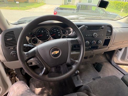 Used 2013 Chevrolet Silverado 2500 W/T AWD/4WD image 14