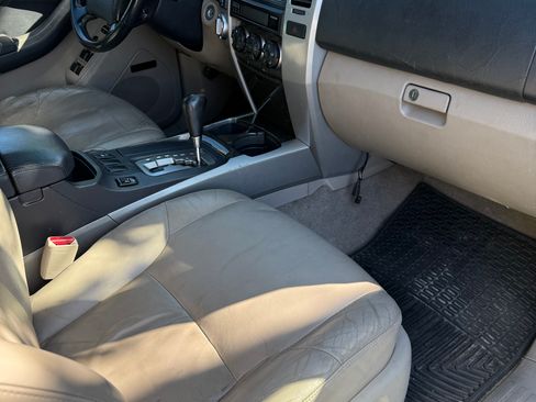 Used 2003 Toyota 4Runner Limited image 13