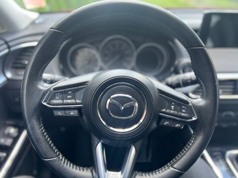 Used 2018 MAZDA CX-9 Touring w/ Touring Premium Package image 32