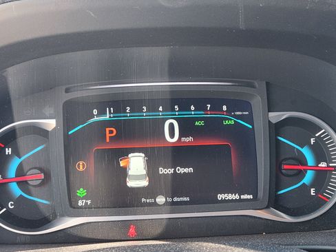 Used 2020 Honda Pilot Touring image 27