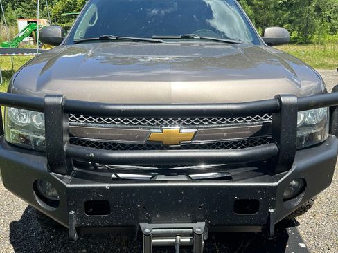 Used 2013 Chevrolet Tahoe LT w/ Suspension Package, Off-Road AWD/4WD image 2