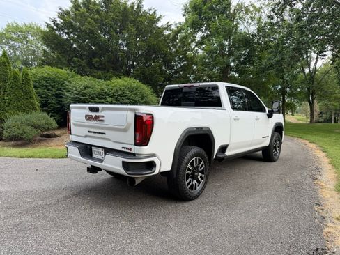Used 2021 GMC Sierra 2500 AT4 w/ AT4 Premium Plus Package AWD/4WD image 5