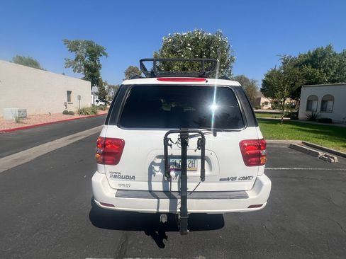 Used 2001 Toyota Sequoia SR5 AWD/4WD image 4