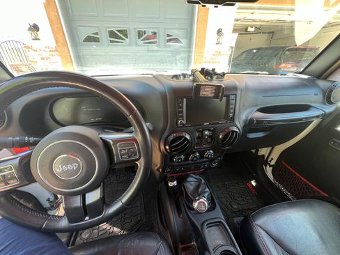 Used 2018 Jeep Wrangler Unlimited Rubicon image 10