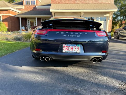 Used 2015 Porsche 911 Targa 4S image 9