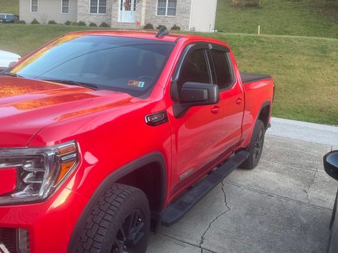 Used 2019 GMC Sierra 1500 Elevation w/ Elevation Value Package image 2