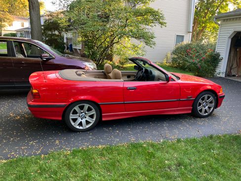 Used 1996 BMW 328i Convertible image 5