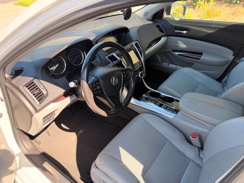 Used 2016 Acura TLX V6 SH-AWD w/ Advance Package image 9