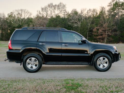 Used 2007 Toyota 4Runner Sport image 9