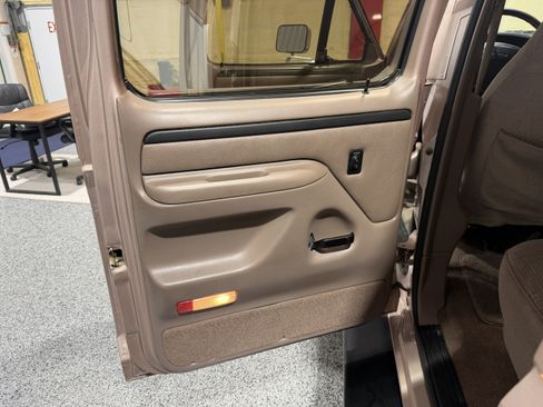 Used 1997 Ford F250 4x4 Crew Cab Heavy Duty image 21