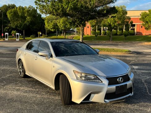Used 2015 Lexus GS 350 w/ F Sport Package RWD image 2