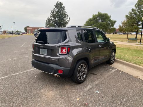 Used 2017 Jeep Renegade Limited image 6
