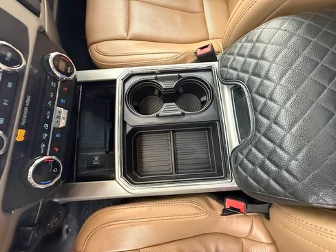 Used 2022 Ford F250 Lariat w/ Lariat Ultimate Package image 11