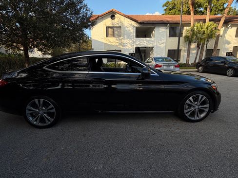 Used 2017 Mercedes-Benz C 300 Coupe image 4
