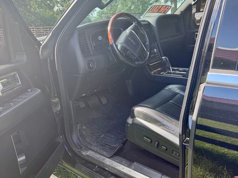 Used 2016 Lincoln Navigator L Reserve AWD/4WD image 4