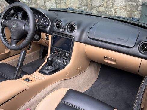 Used 2000 MAZDA MX-5 Miata LS image 9