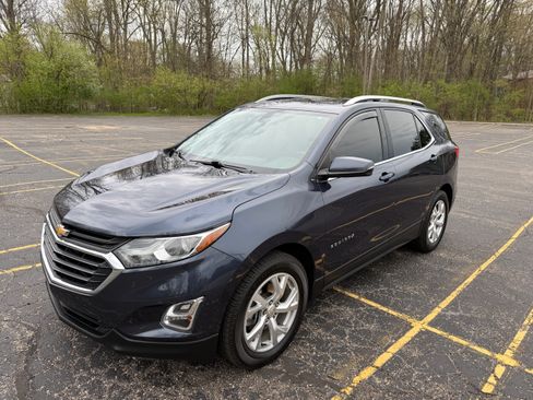 Used 2018 Chevrolet Equinox LT FWD image 12