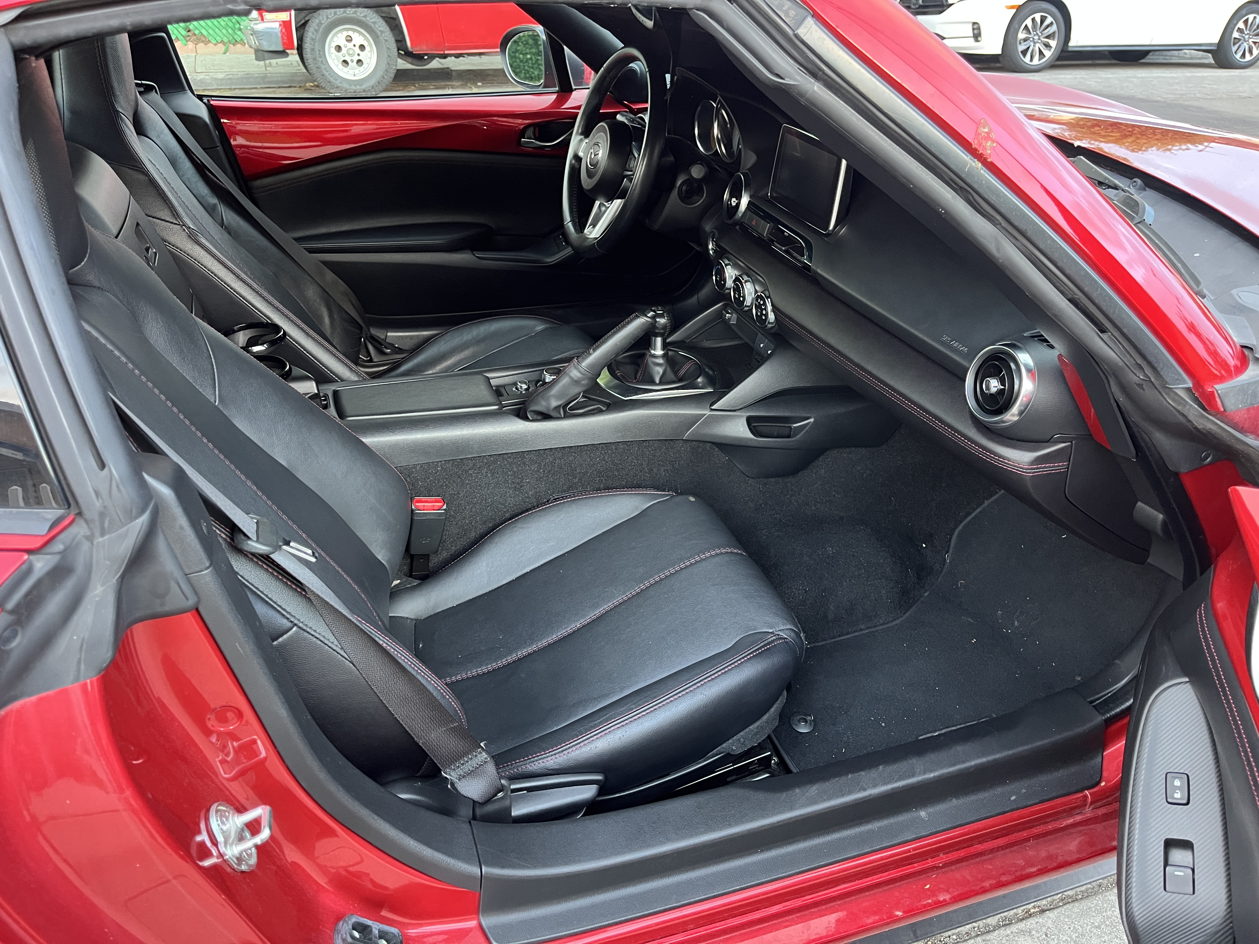 Used 2017 MAZDA MX-5 Miata RF Grand Touring RWD image 13