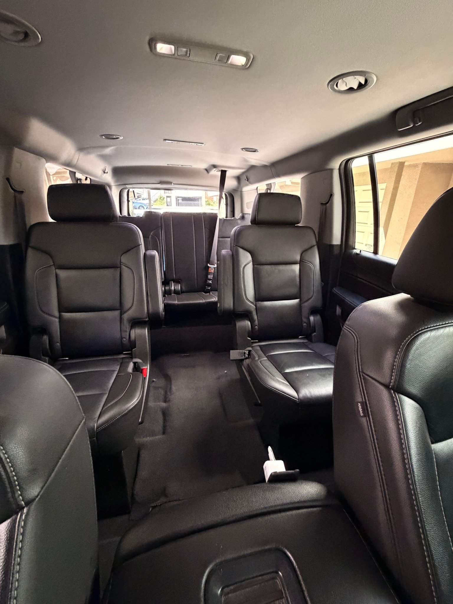 Used 2019 Chevrolet Suburban LT RWD image 19