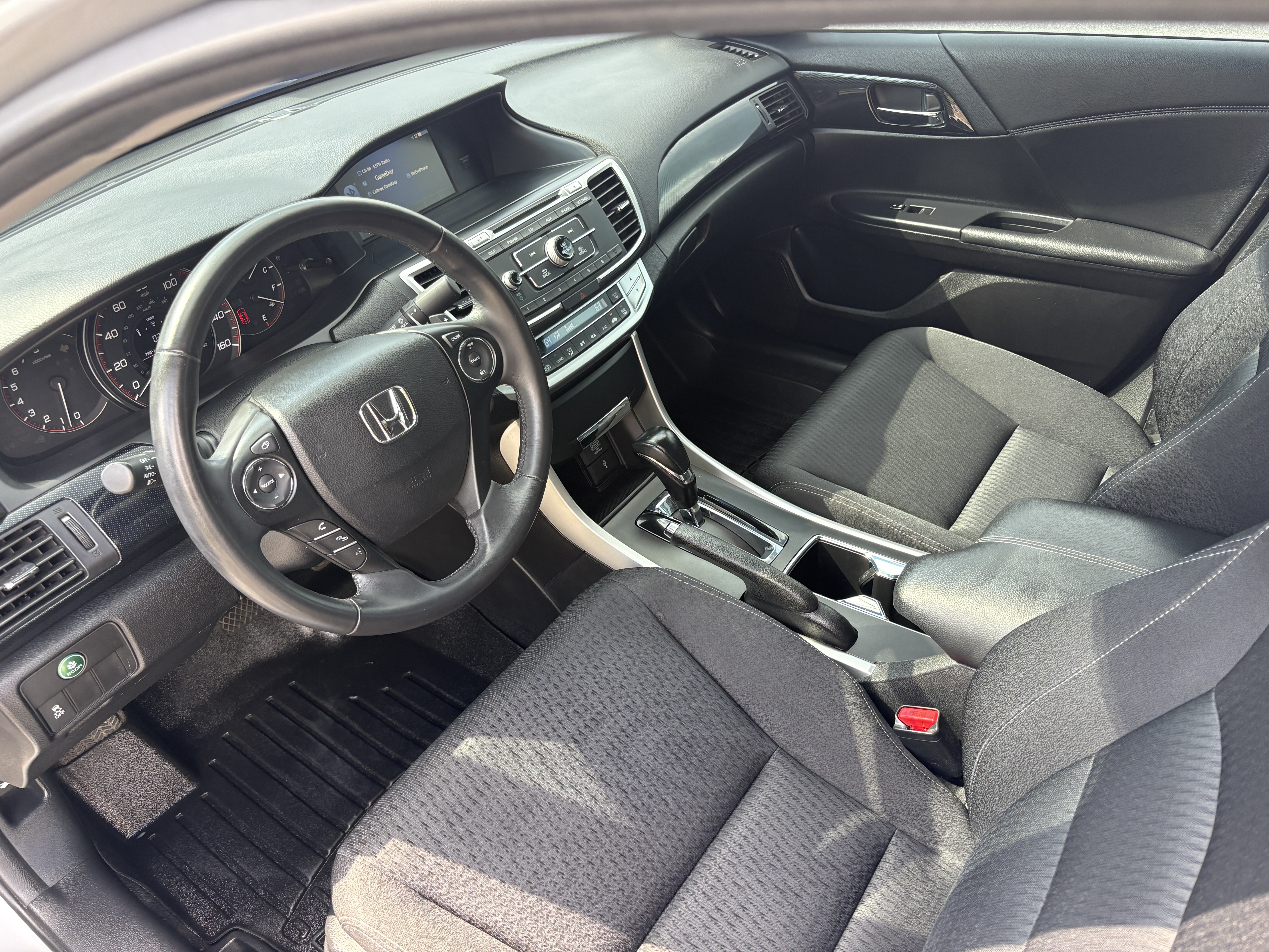 Used 2015 Honda Accord Sport image 11