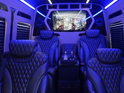 Used 2020 Mercedes-Benz Sprinter 3500 image 10