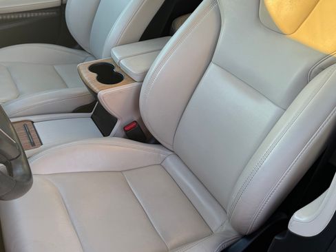 Used 2021 Tesla Model S Long Range Plus image 26