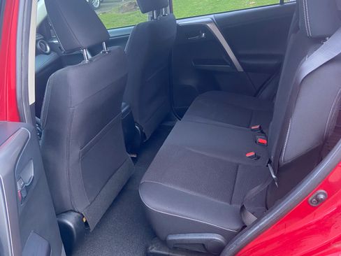 Used 2017 Toyota RAV4 XLE image 6