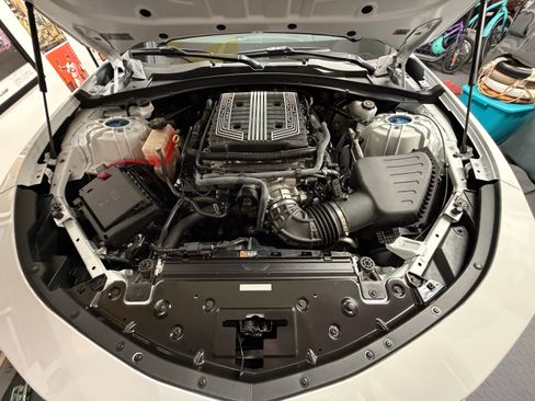 Used 2018 Chevrolet Camaro ZL1 image 11