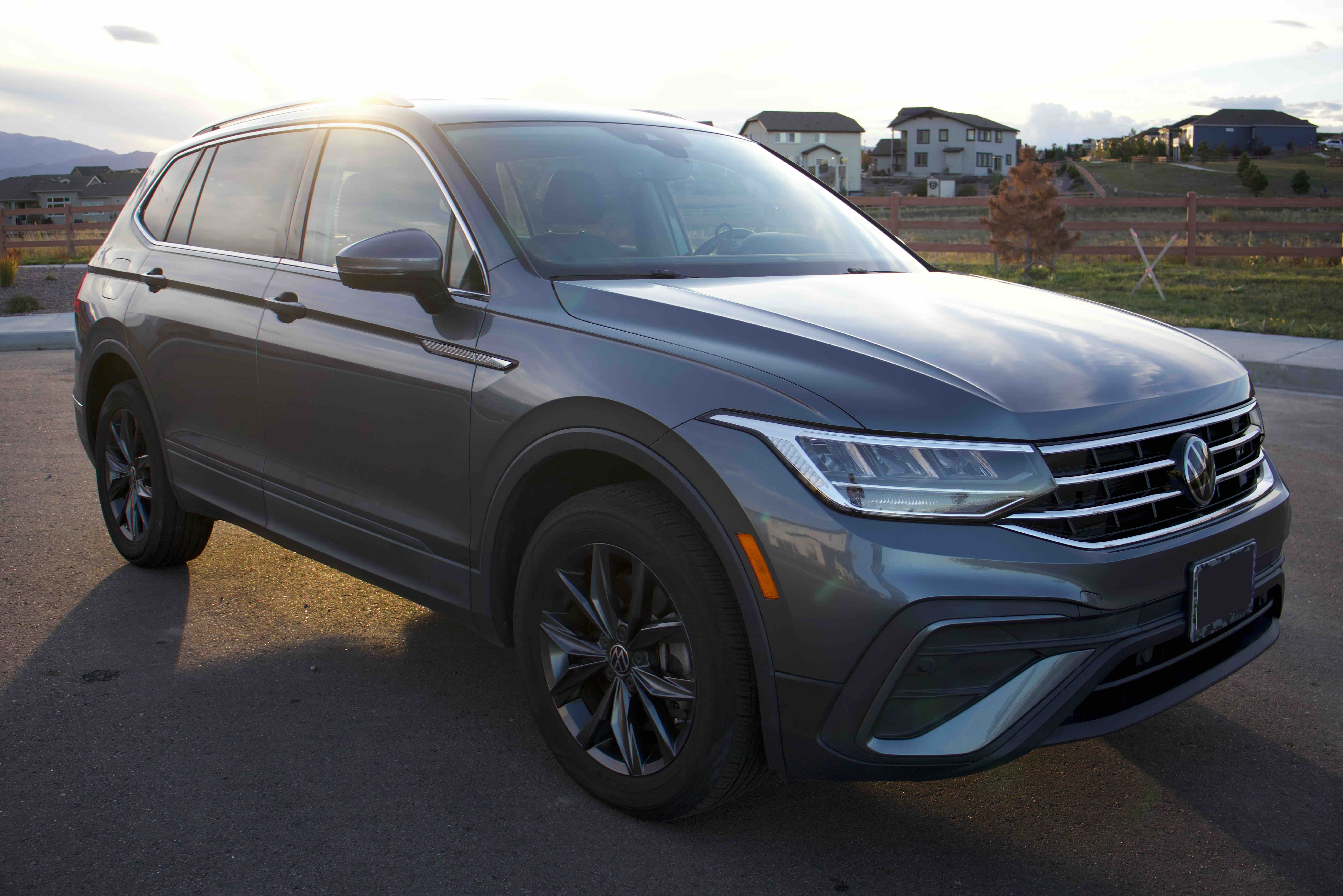 Used 2023 Volkswagen Tiguan SE FWD image 16