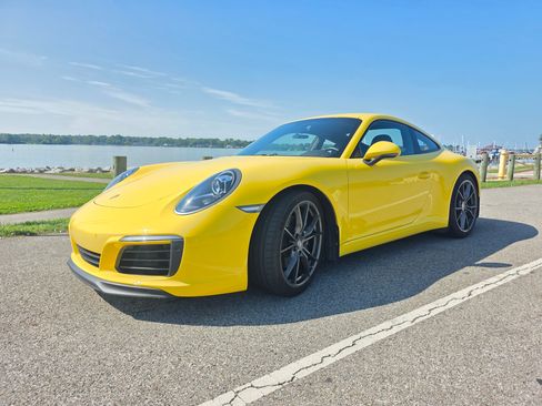 Used 2019 Porsche 911 Carrera T RWD image 2