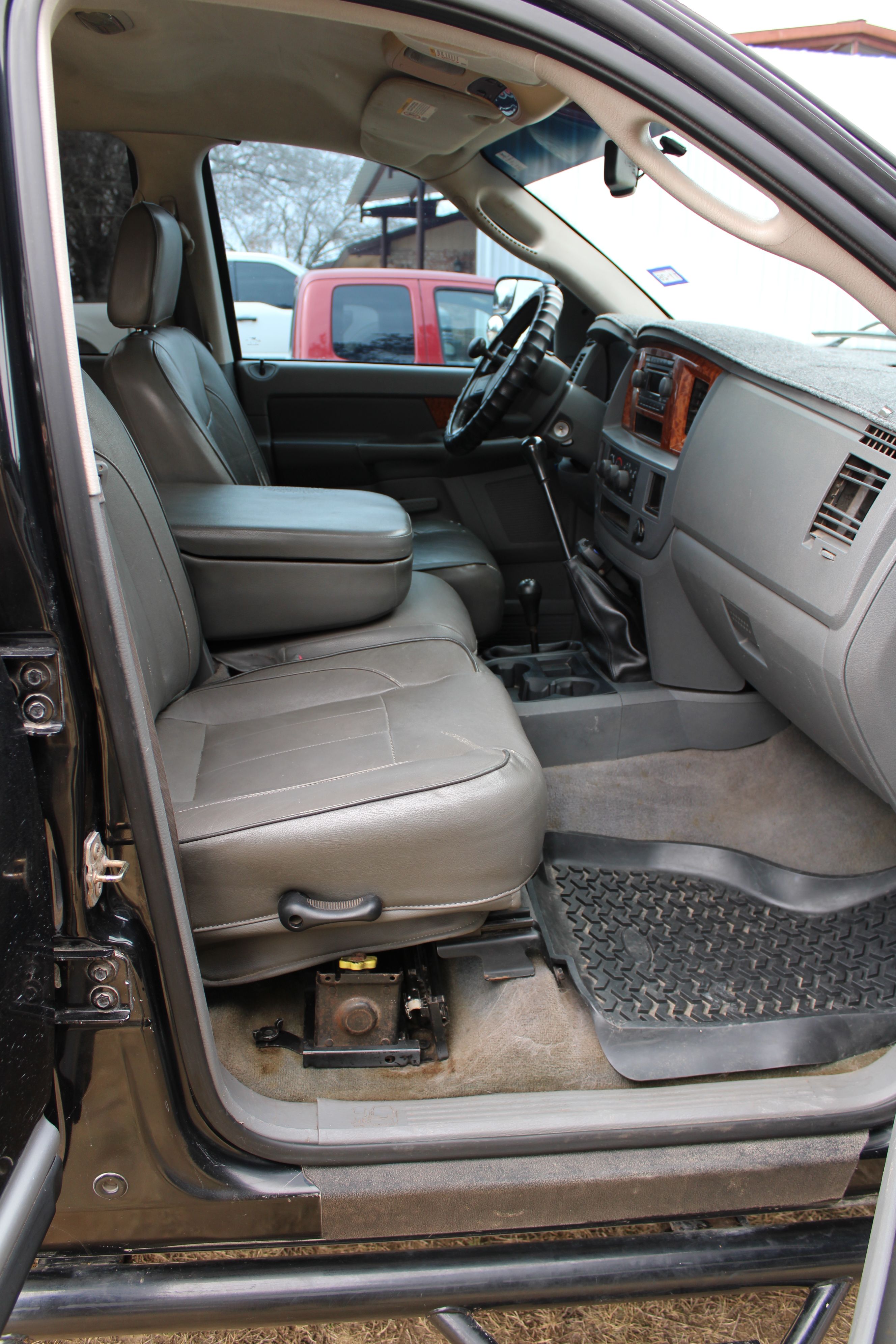 Used 2006 Dodge Ram 3500 Truck SLT AWD/4WD image 9