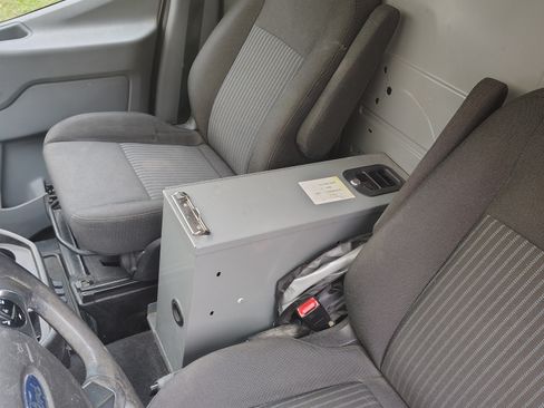 Used 2016 Ford Transit 250 130 Low Roof image 17