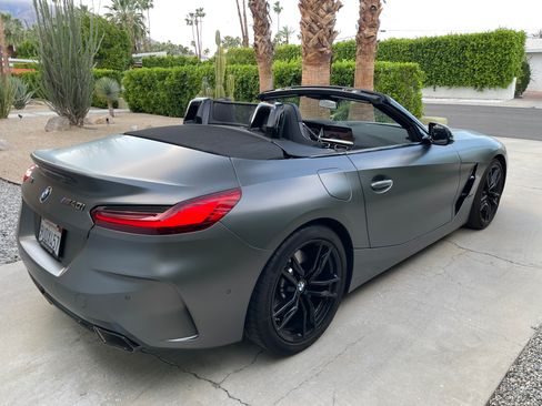 Used 2026 BMW Z4 M40i w/ Premium Package image 9