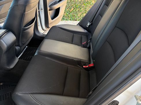 Used 2016 Honda Accord Sport image 29