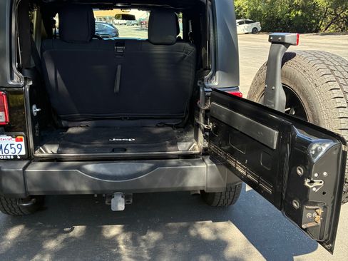 Used 2014 Jeep Wrangler Sport AWD/4WD image 6
