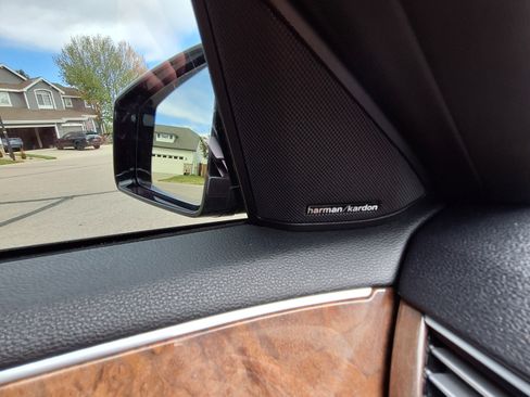 Used 2013 Mercedes-Benz E 350 4MATIC Sedan image 8