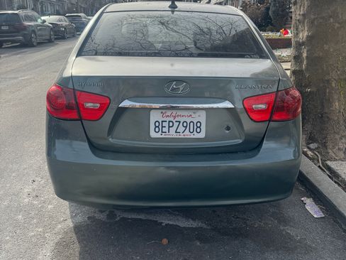 Used 2010 Hyundai Elantra SE image 3