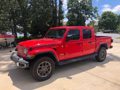 Used 2022 Jeep Gladiator Overland w/ Popular Equipment Package image 14