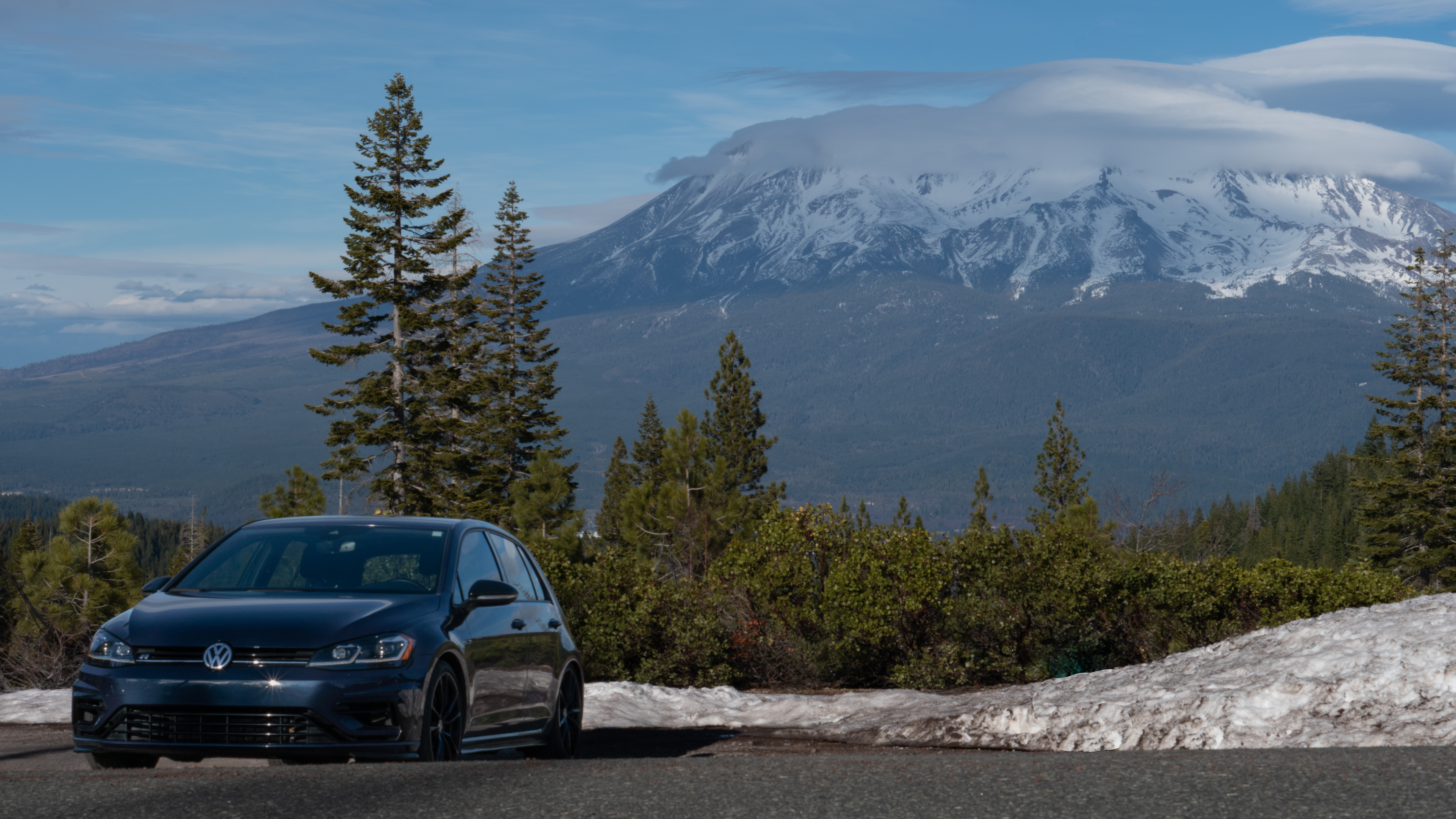 Used 2019 Volkswagen Golf 4-Door AWD/4WD image 14