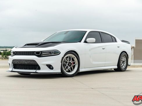 Used 2020 Dodge Charger Scat Pack image 1