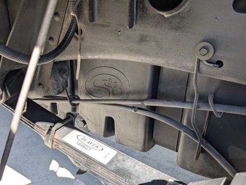 Used 2005 Chevrolet Silverado 2500 LT w/ Heavy-Duty Power Package image 20