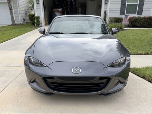 Used 2019 MAZDA MX-5 Miata RF Grand Touring RWD image 4