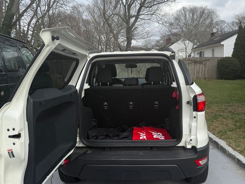 Used 2021 Ford EcoSport SE w/ SE Convenience Package image 11