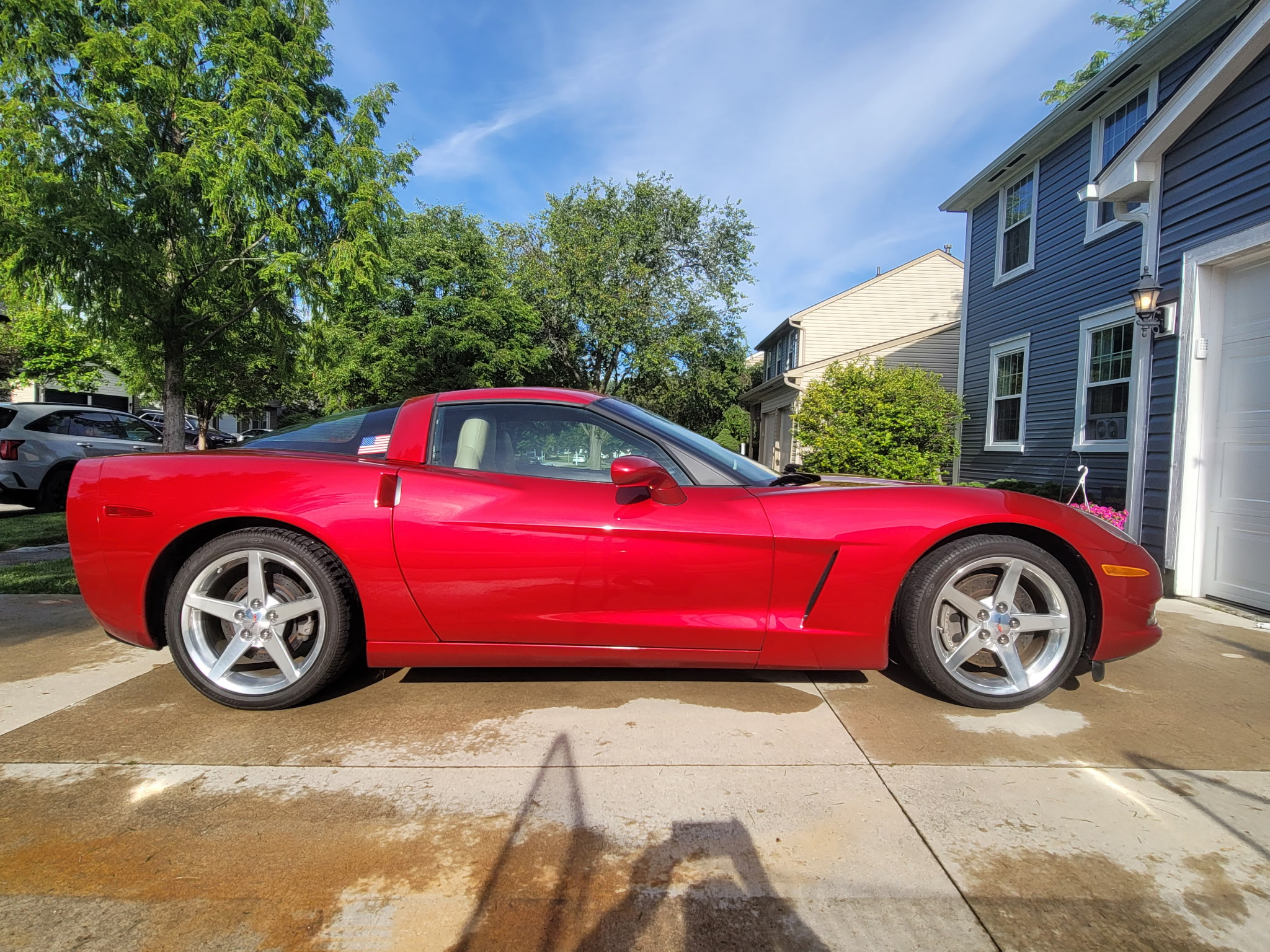 Used 2005 Chevrolet Corvette Coupe w/ Preferred Equipment Group RWD image 1