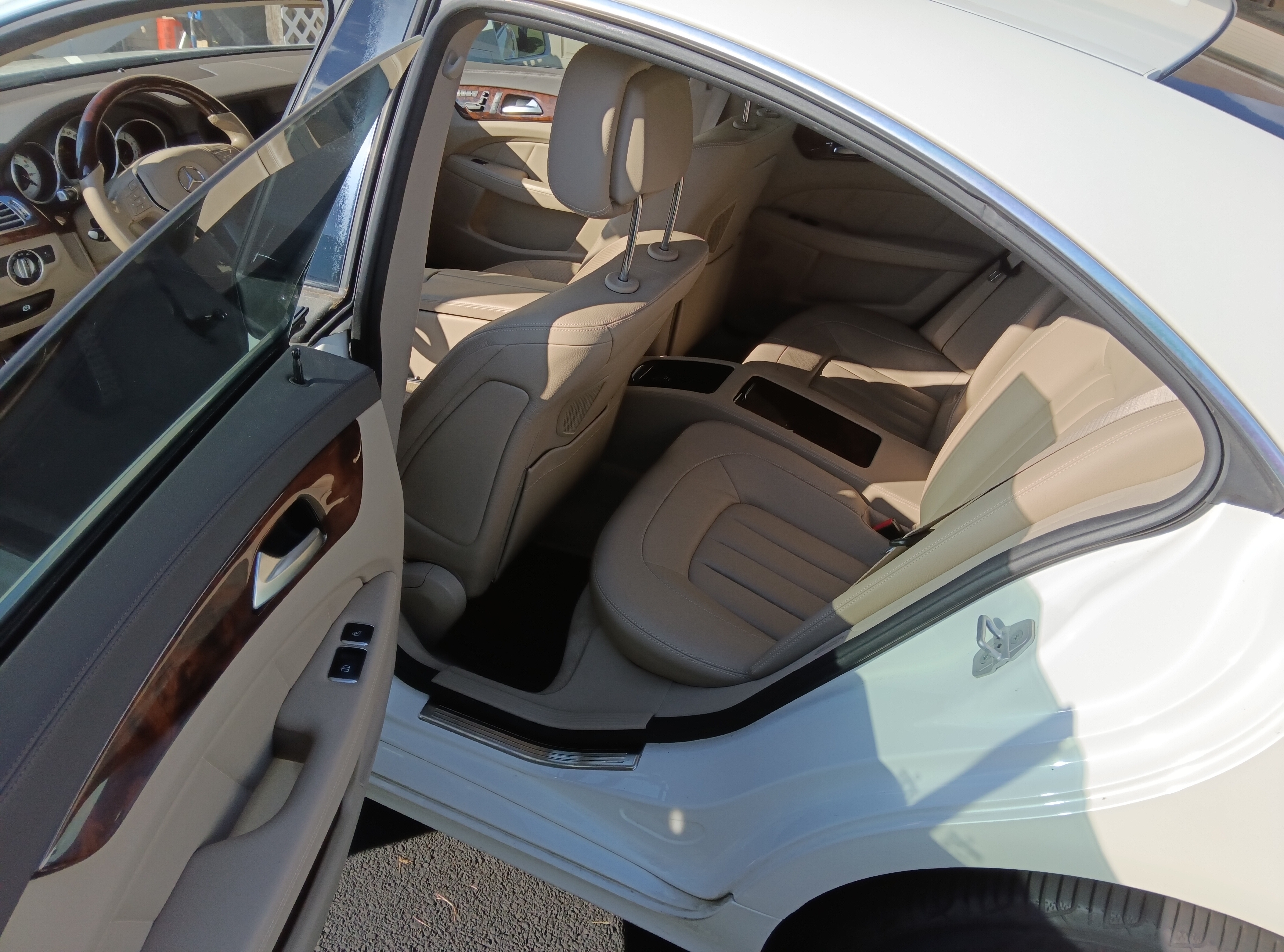 Used 2014 Mercedes-Benz CLS 550 4MATIC image 8
