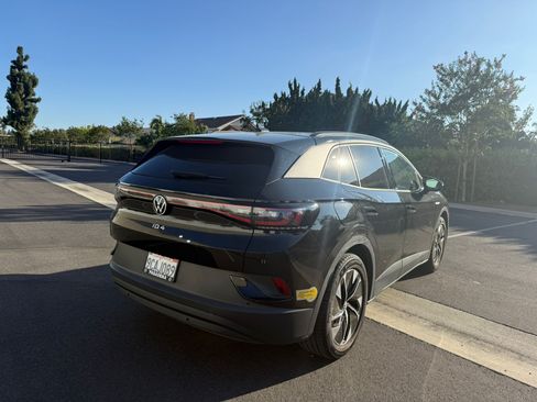 Used 2022 Volkswagen ID.4 Pro image 8