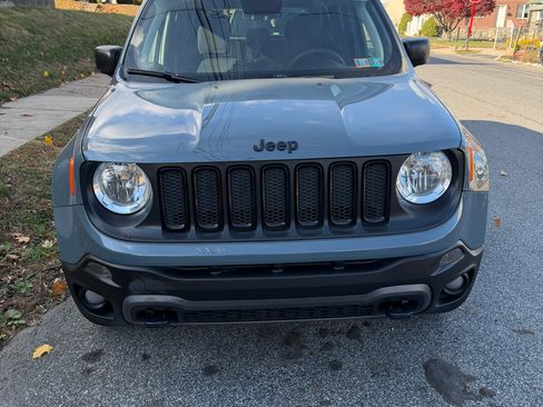 Used 2018 Jeep Renegade Sport w/ Power & Air Group image 4