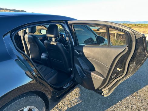 Used 2014 MAZDA MAZDA3 i Grand Touring image 28