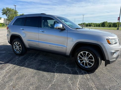 Used 2015 Jeep Grand Cherokee Limited w/ Luxury Group II AWD/4WD image 4