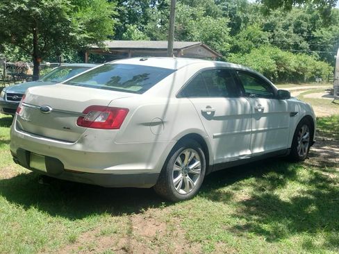 Used 2011 Ford Taurus SEL w/ 201A Rapid Spec Order Code FWD image 8